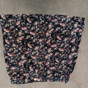 Floral mini skirt